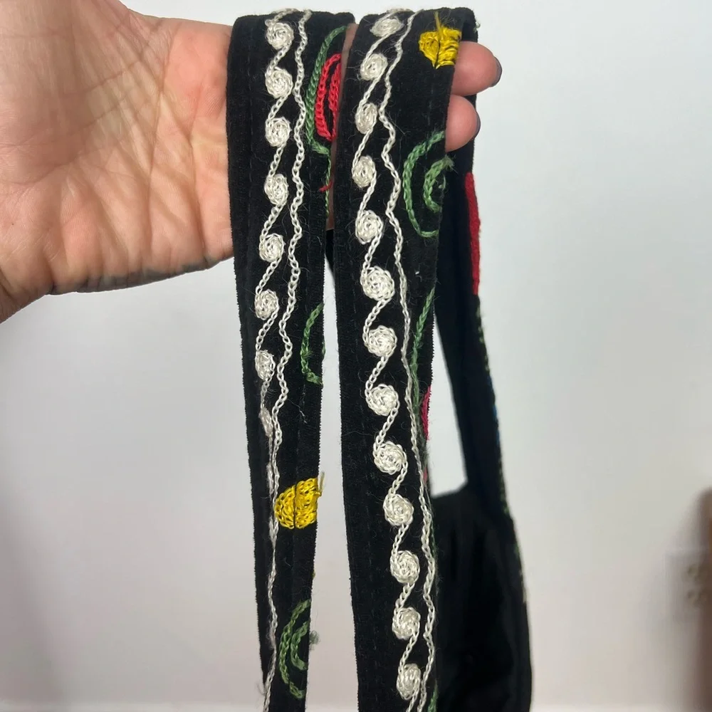 70’s VINTAGE Chenille Metallic Floral Embroidered Black Velvet Hobo Shoulder Bag